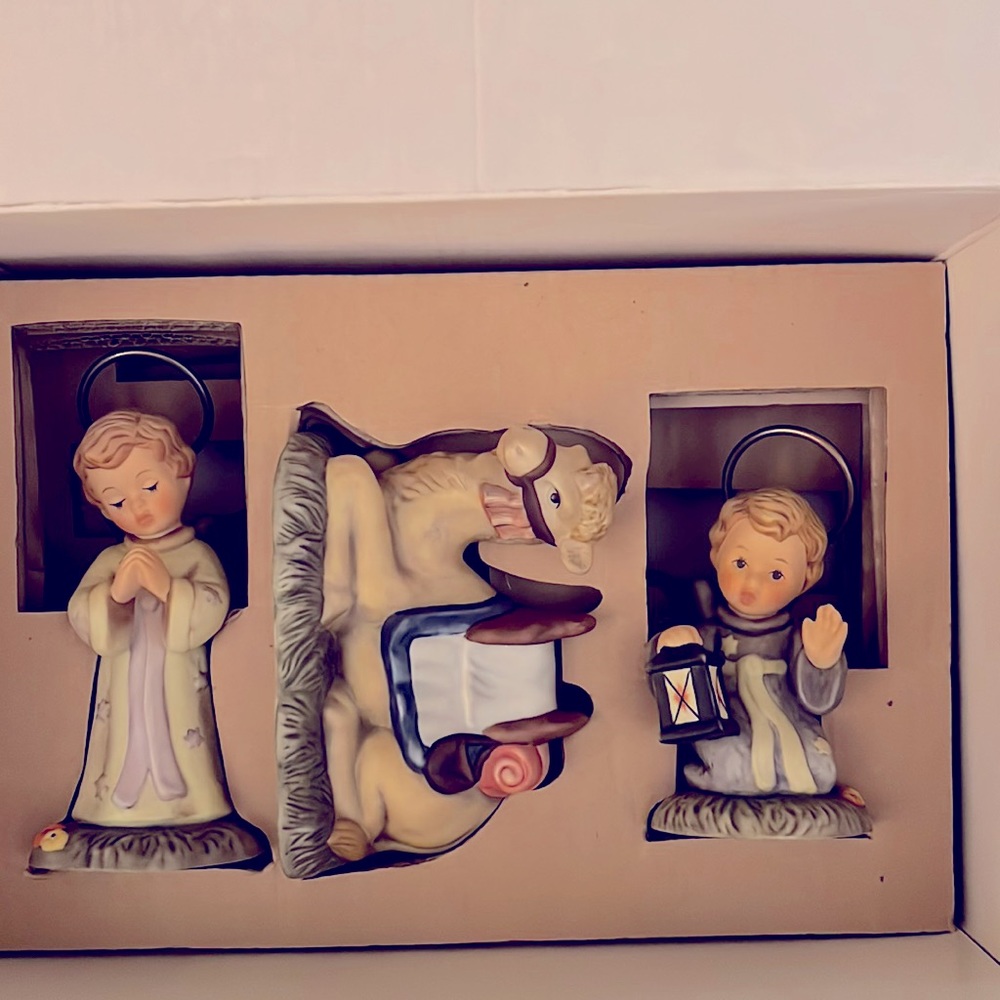 Berta Hummel Nativity
by GOEBEL